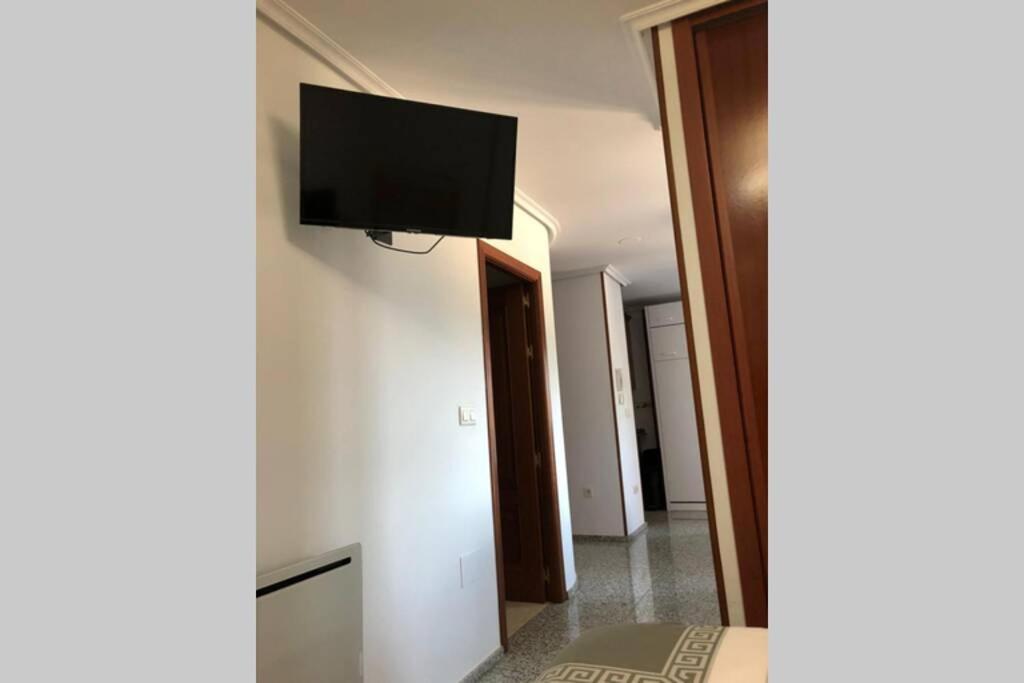 Estudio Tipo Loft En El Centro De Mugardos 外观 照片