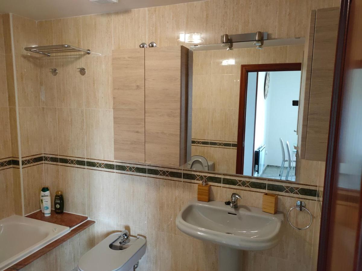 Estudio Tipo Loft En El Centro De Mugardos 外观 照片